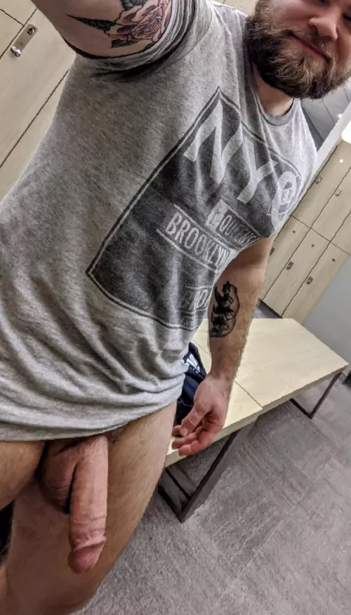 Would you sniff my sweaty gym cock by ticklemetesticless