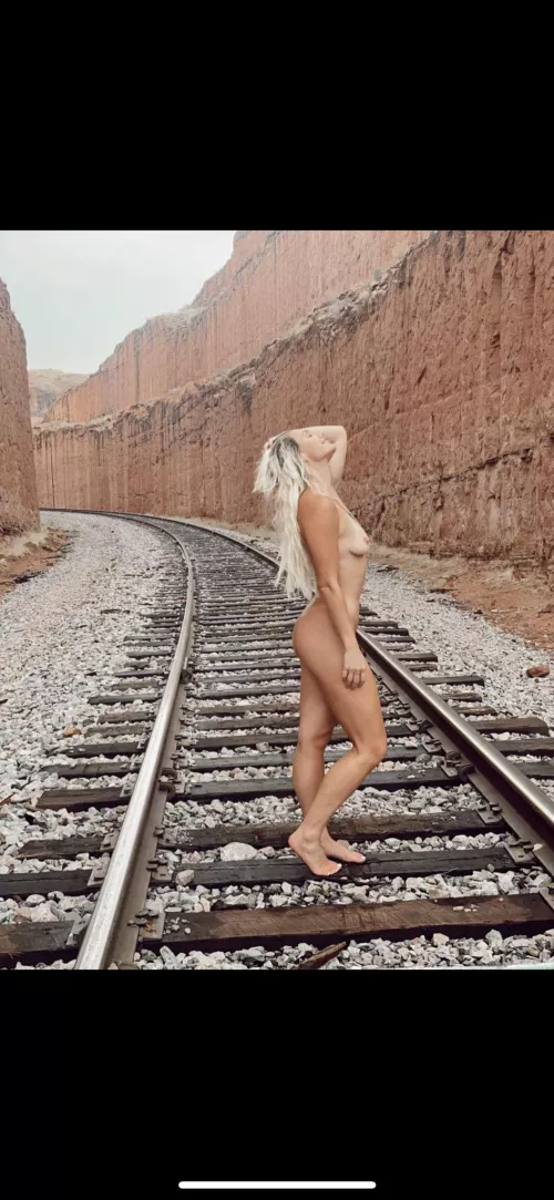 would you spank me on the track? by Miroslavy