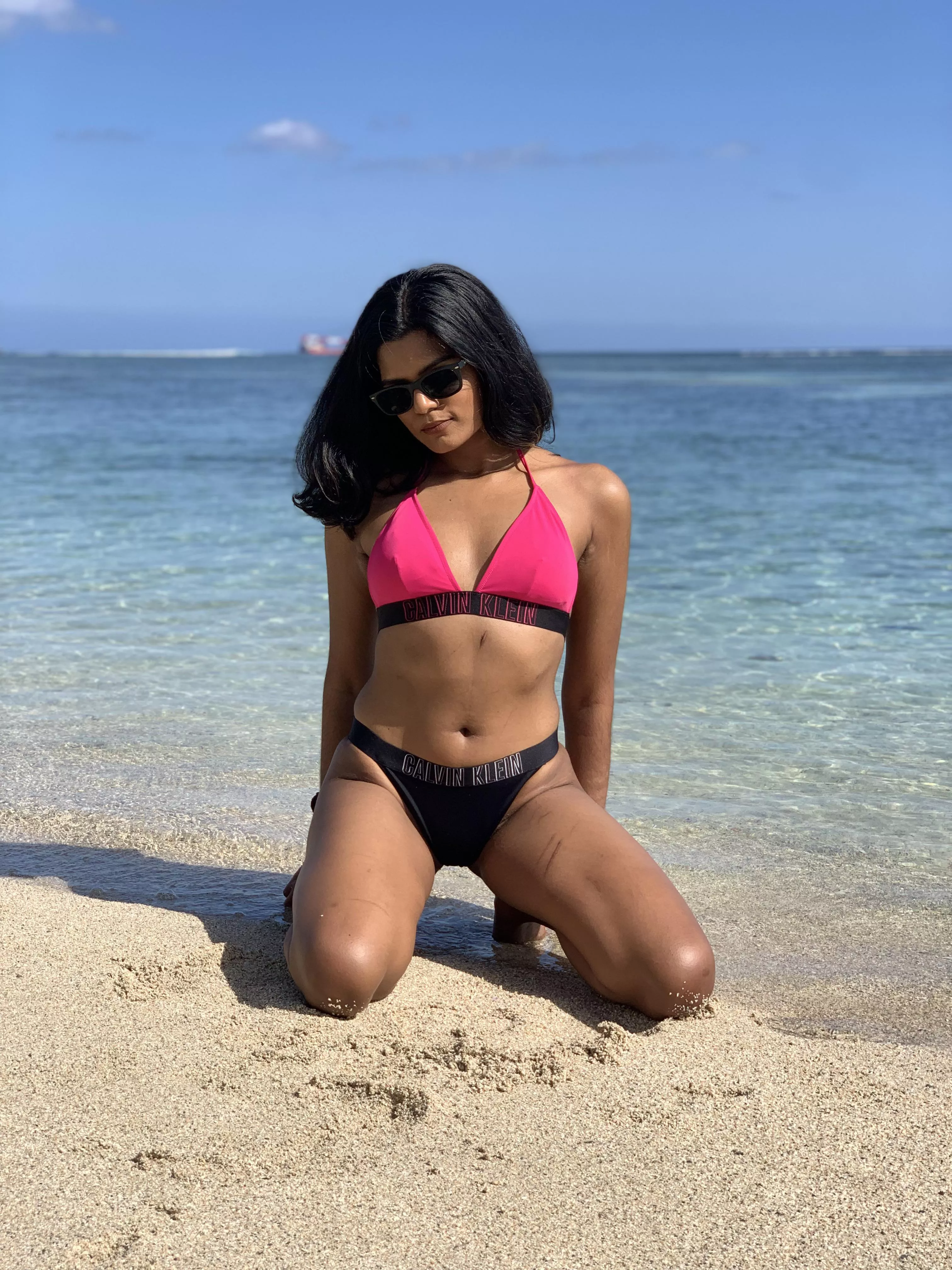 Would you stop if you saw me at the beach?🏝 posted by dragonflynymph___