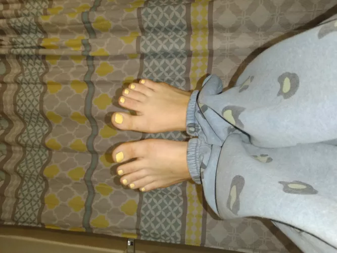 Would you suck on my toes by Daniella_222