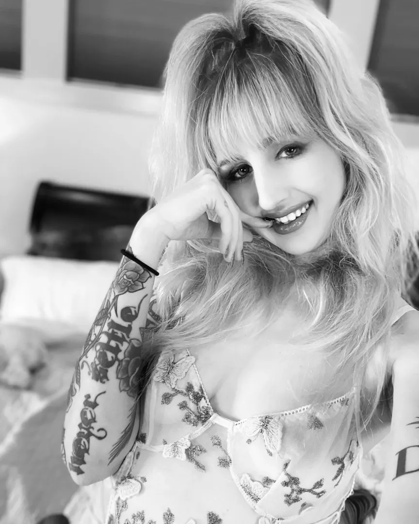 Would you take me on a date? posted by onlyfans_aryabond