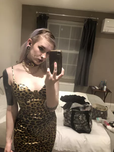 would you take me out for dinner on a leash? by orikamishiro