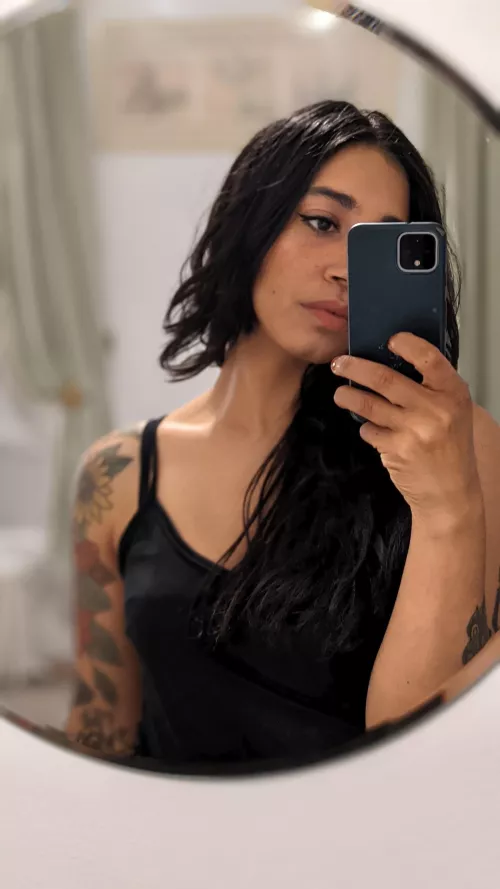 Would you talk to me at the bar? by TarooRooot