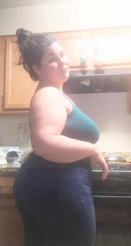 Would you tap this milf? by LasherDeviance