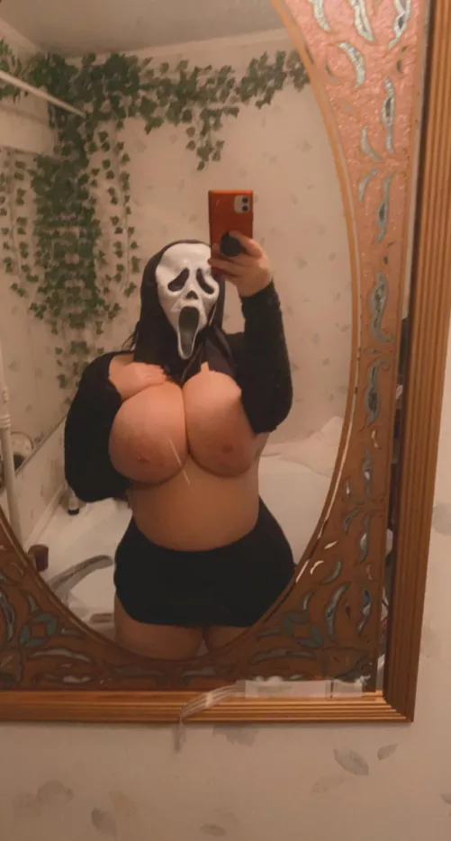 would you titty fuck me in a scream mask? by mimibaaby