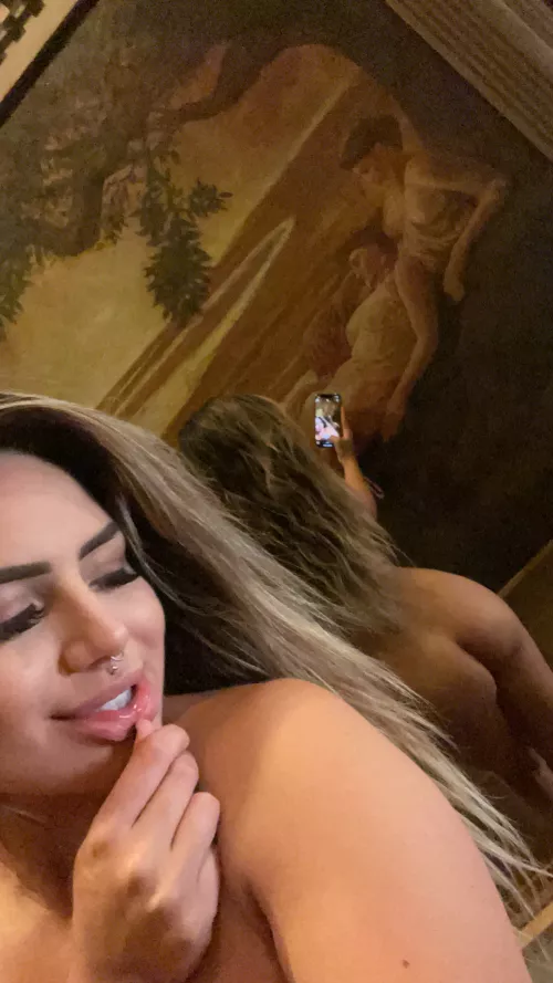 Would you want a front or back mirror selfie by nattynuggs