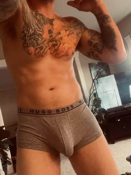 Would you want to see what’s under there? by deliciousuncutlove