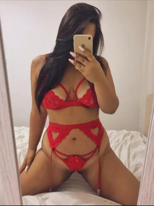 Would you watch me masturbate? by PeachyMasha