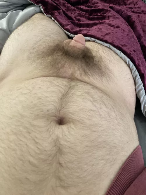 Wouldn’t mind some pics in the DM 😏 by JamesJamo