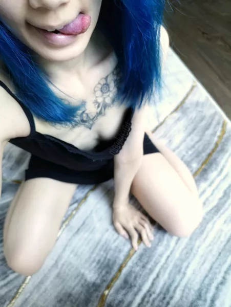 Wouldn't you love picking me up off the floor for some cuddles? 🥰 by MoodyRina