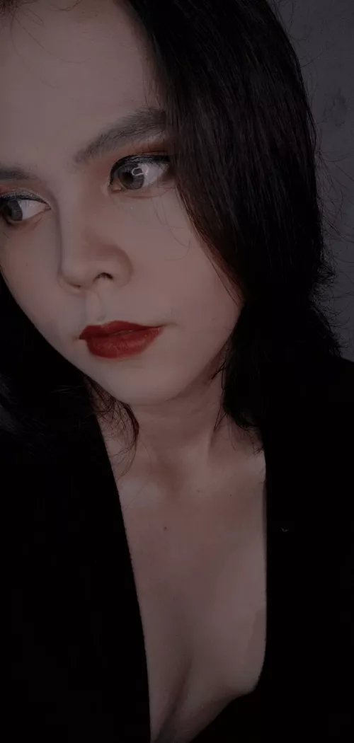 Wouldn't you want a girl like me? by Stephanie_Coleen