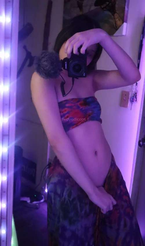 Wouldya put it in a nerdy gal? by tiedyedicorn