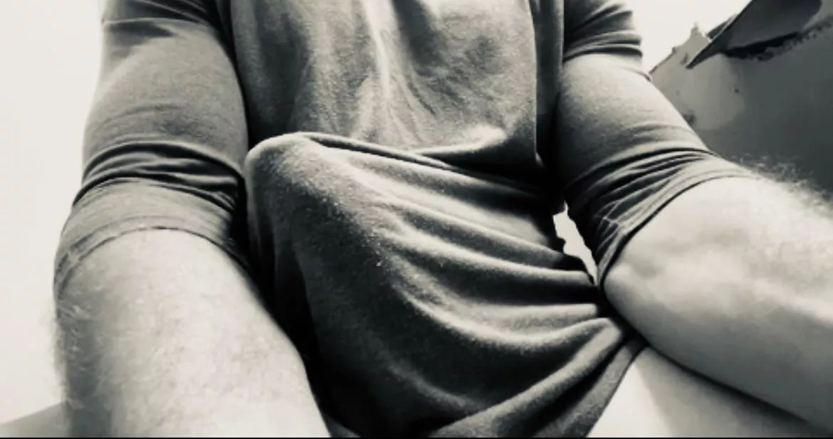 Wow 10k karma🙏🙏I’m so honored, should I do a reveal? Bc then I wouldn’t be allowed on some of my favorite threads 😏 posted by BWClosetfreak