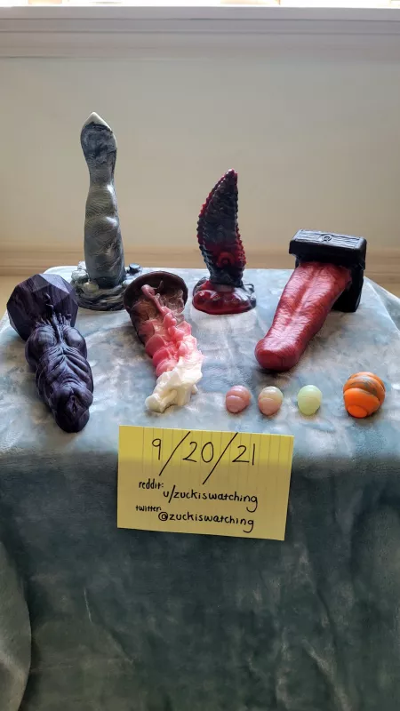 (WTS) 5 Toys + Grubs for Sale [Collection Purge] by zuckiswatching