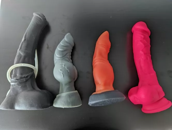 WTS/WTT (CAD) Med Fenrir, Med Spritz, Med Chance w/ Cumtube, Regular dildo. Shipping to NA. by peggerinos