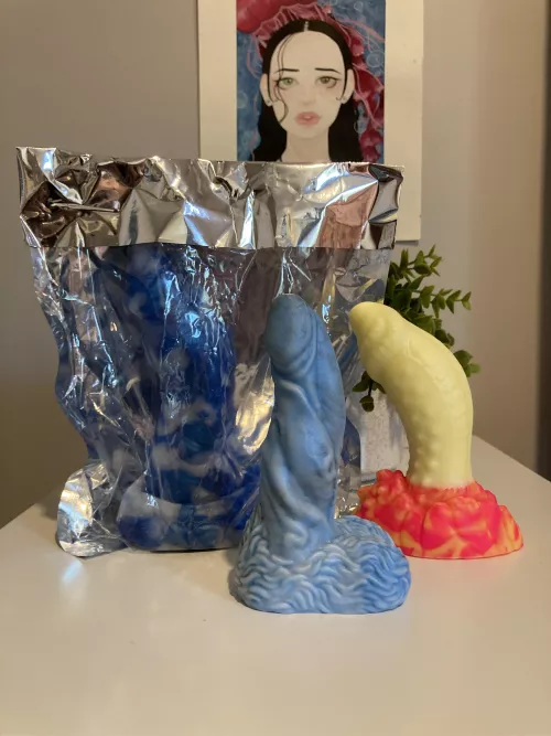 [WTS/WTT] S/M Nox (NIB), XS/S Sasquach (Unused), Mini/M Crackers - Details in Comments! by uwubicth