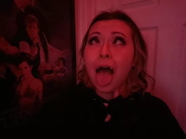 wwyd if u ran into me at the bar?! by lunaxorgana