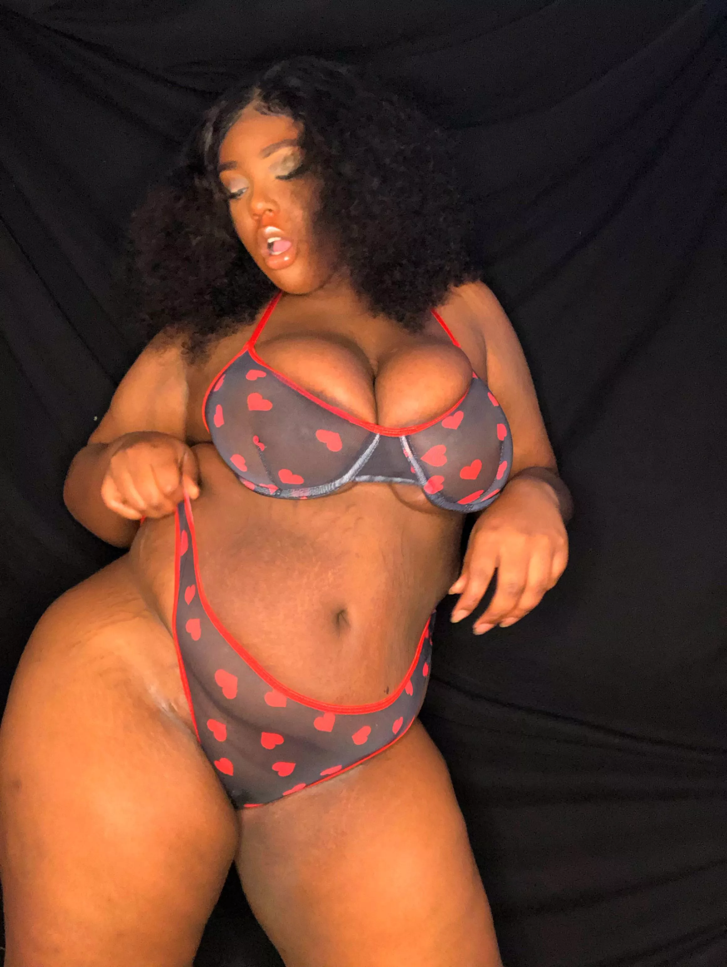 Xoxo - sinz😈 posted by ShyMeriaSinz_1327