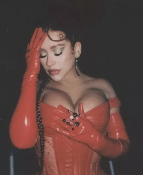 Xtina with the massive preview by Mr_Hudgens