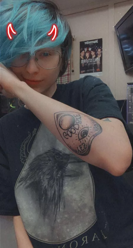 Ya boi got a new tattoo today🖤 by dejectedwraith