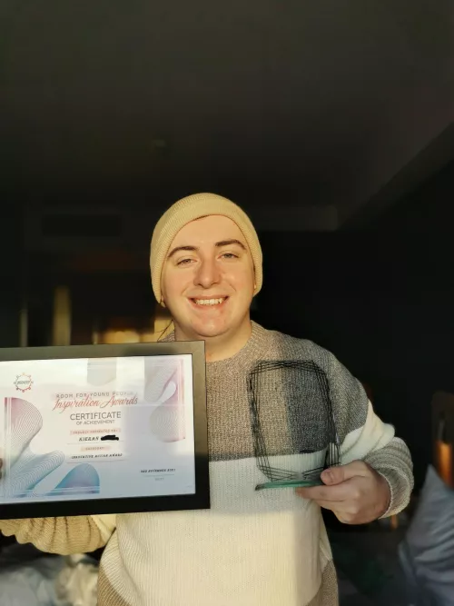 Ya gay bro is an award winner ❤️ by PlantZexias