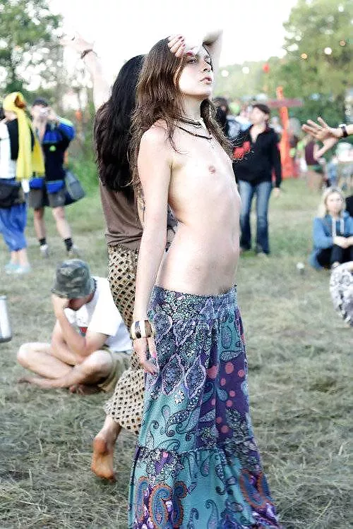 Ya gotta love a festival girl posted by NippleAficionado