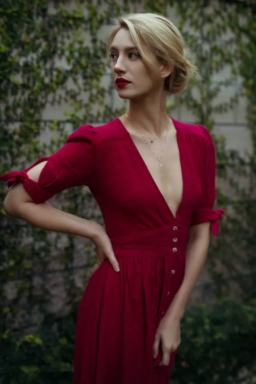 Yael Grobglas by DesiSongs