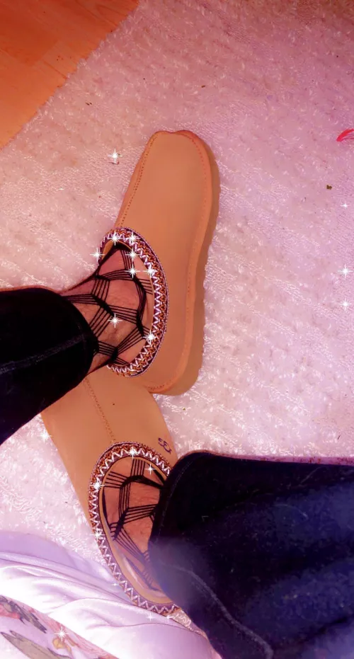 yall can msg me i swear by trinidadj