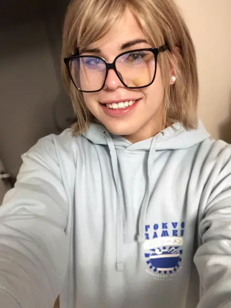 Y’all like you’re fembois with glasses? by Katie_Carclon