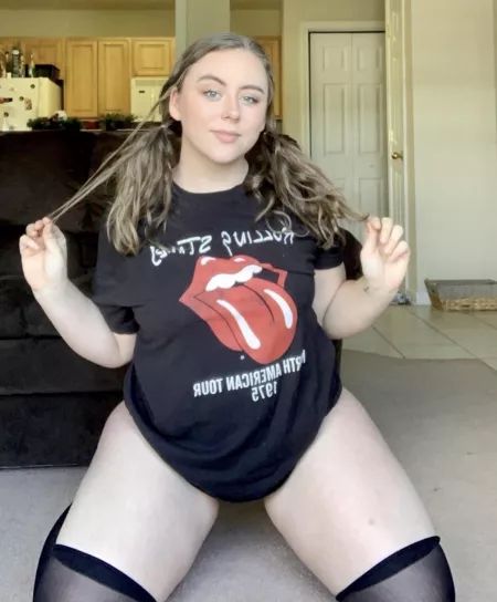 Y’all ready for some fun.. cum see what you’re missing out on 😈 by cheeky_kikii