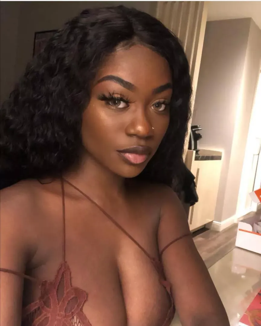 ��@yanjusofine_ posted by phenomenonbananas