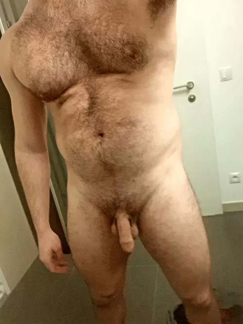 Yeah bro i wanna join you in the shower. Wanna spoap up my furry chest and my big grower cock? by fitdudeVIE