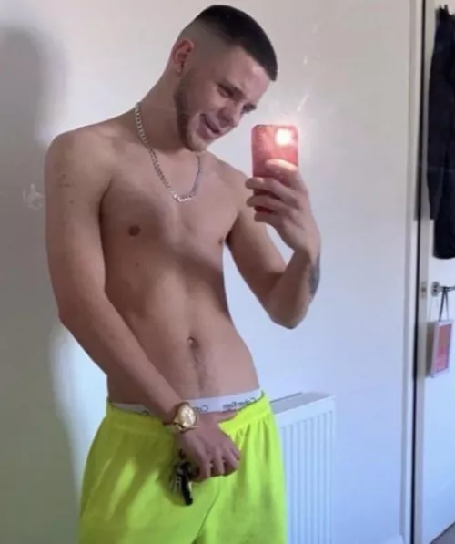 “Yellow Trackies” … by neilfromsydney2003