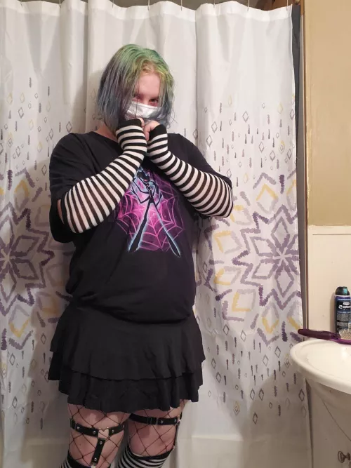 Yes I know I'm big, please be nice? 🥺 by RKBamBam