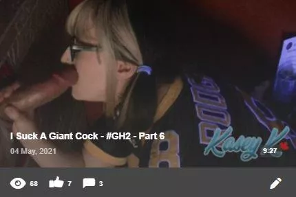 Yes she is wearing an Aaron Rodgers jersey. posted by nerdyamateurs