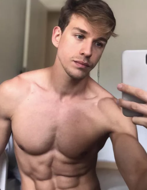 Yo guys should I get a little bit of tan?👀 by THEITSJOAO