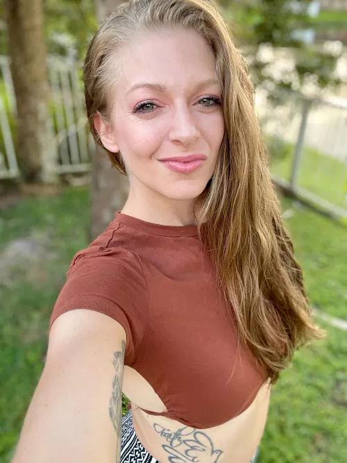 Yoga mom f32 :) by TheJensensPlay