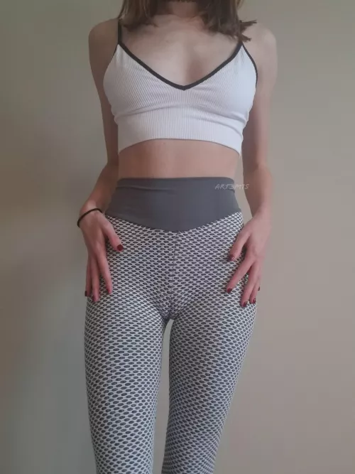 Yoga pants look good from the front too by Art3m1ss_