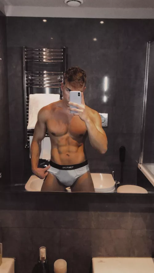 Yooo guys 🍆 by THEITSJOAO