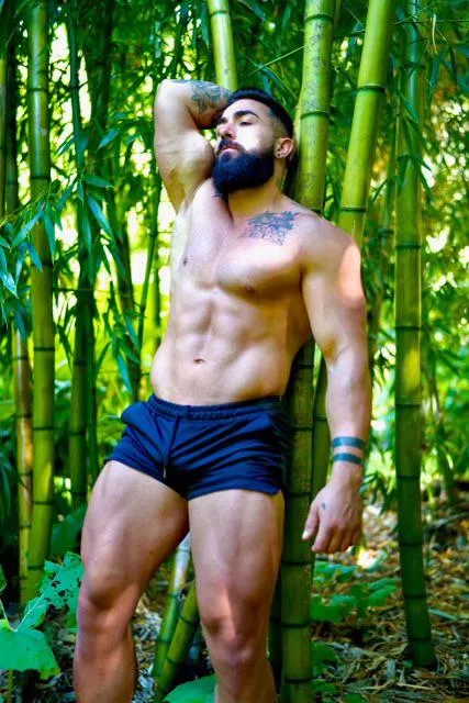 You better cum over, I haven’t done my cardio for today yet posted by nunzixxx