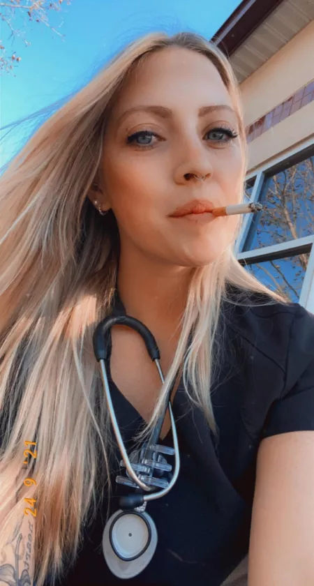 You burn like hell, pure red and stormy and I fly like smoke, pure black and gloomy 🖤🚬 by Redbull_slimjim