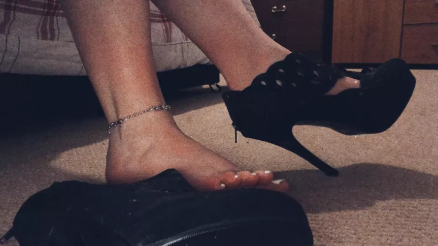 You can look but you can’t touch. by stormriver12x