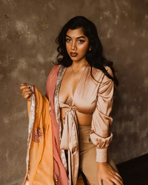 You can look, but you can’t touch by Boomshakhalaka