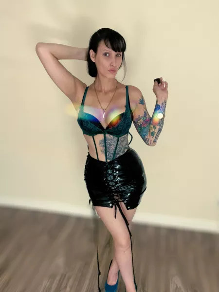 You can look . But you cant touch by MadamRabbitx