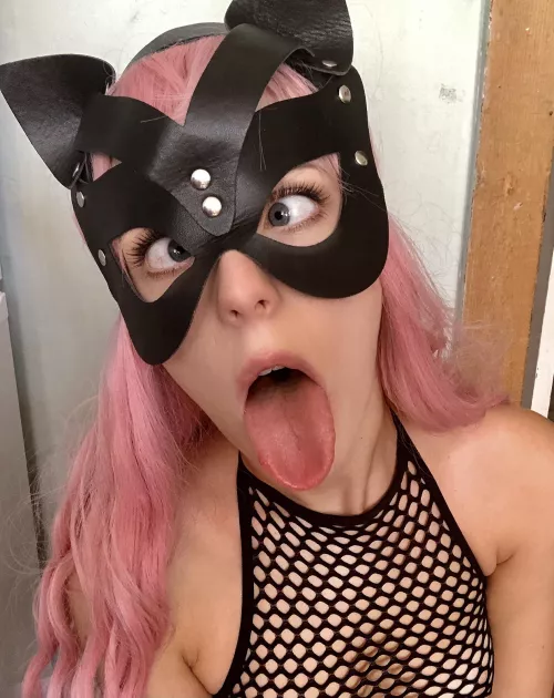 you can play other games too ... by Kara_Likerman