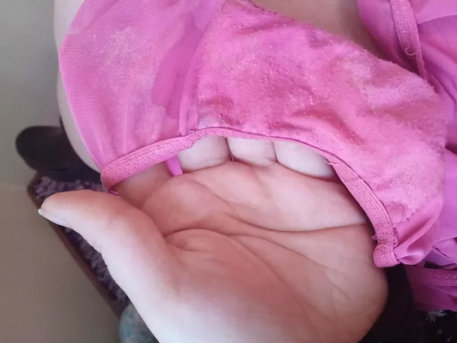 You can tell there was a creampie in my pussy at some point haha by Chubbyguati