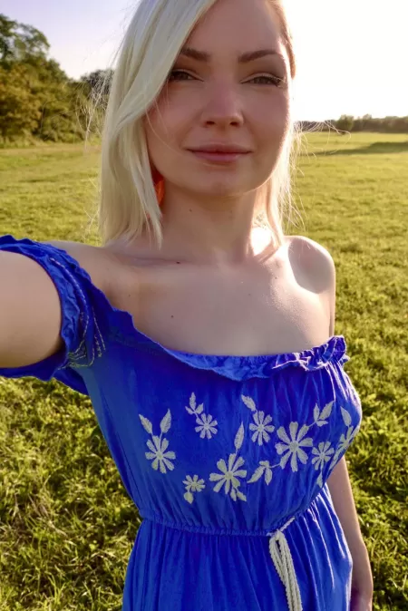 You can’t see as many of my freckles in this light but I love this picture ❤️ by scarl3ttbaby