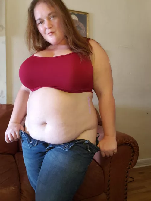 You don't mind if mommy wants to dance and play around, do you? by BouncyCali