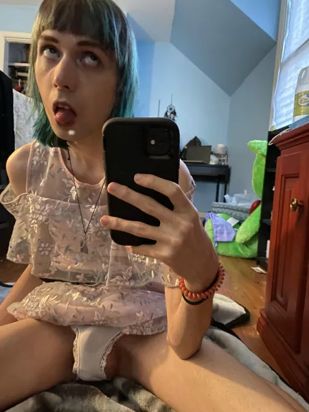 You ever get cum dazed? by Skye-Tunes