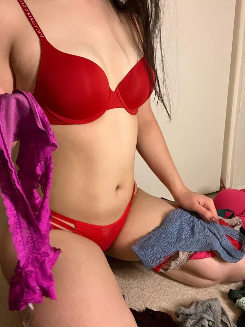 You ever just do laundry in your lingerie? by champagnetears